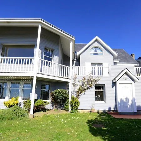 Aux Premières Loges Villa *