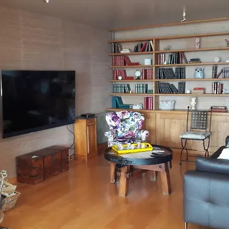 Aux Premières Loges *