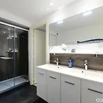 וילה Aux Premieres Loges *