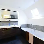 וילה Aux Premieres Loges