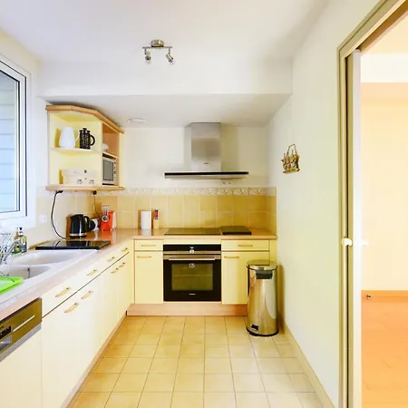 Aux Premieres Loges * フェカン