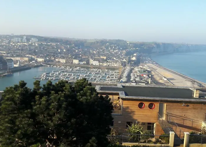 Aux Premieres Loges *