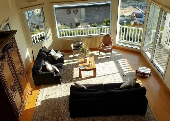 Aux Premieres Loges Villa *